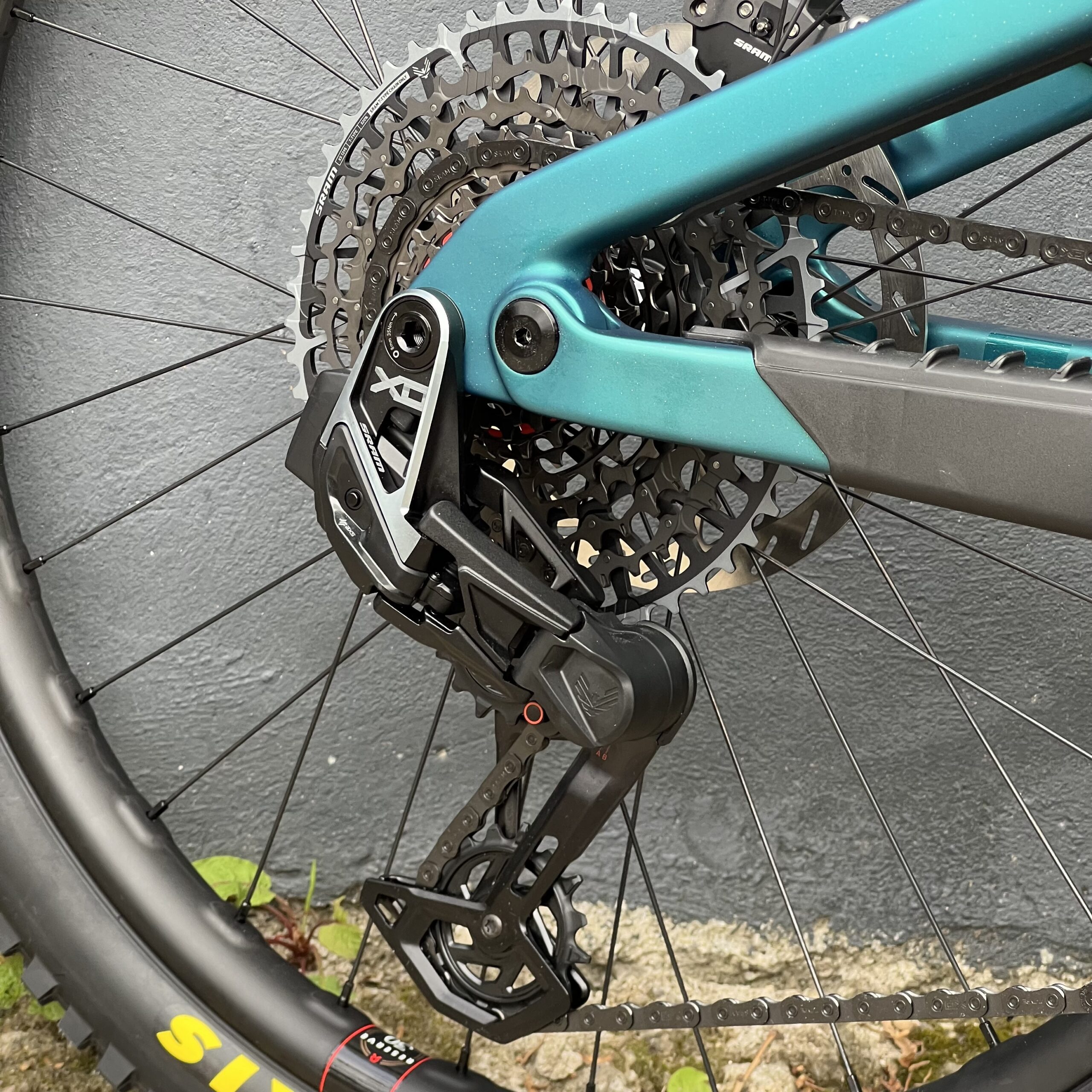 SANTA CRUZ Bullit XO AXS RSV | 2026 | Matte Teal Sparkle – Image 5