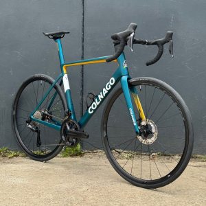 COLNAGO V3 ULTEGRA R8170 Di2 12v – 2024 – Bleu MKBL – Promo -20%