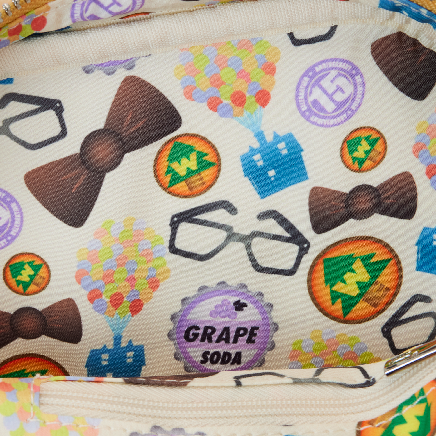 Loungefly Disney Sac à bandoulière Là Haut Dug – Image 6