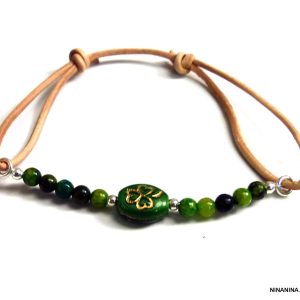 Bracelet cordon cuir naturel perles cristal de bohème vertes
