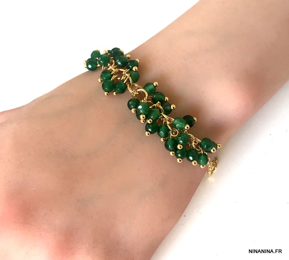 Bracelet perles vertes femme et chaine laiton doré