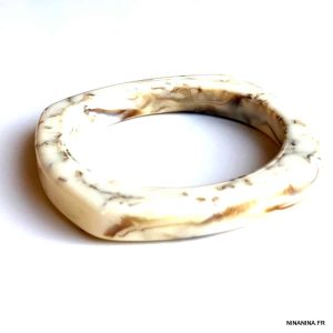 Bracelet carré ivoire ethnique à motif marbré 12mm