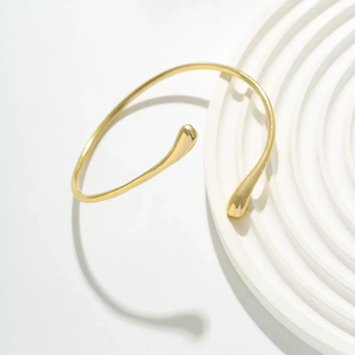 Arm Band Or – Bracelet Haut De Bras ou de Biceps Doré – Image 3
